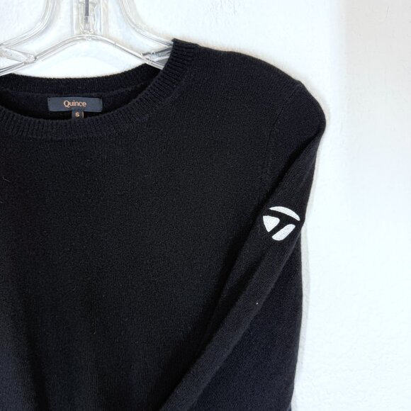 Quince Mongolian Cashmere Crewneck Sweater Black TaylorMade Golf Logo Small - Picture 2 of 10